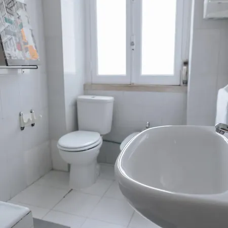 Aquilla Family 301 *