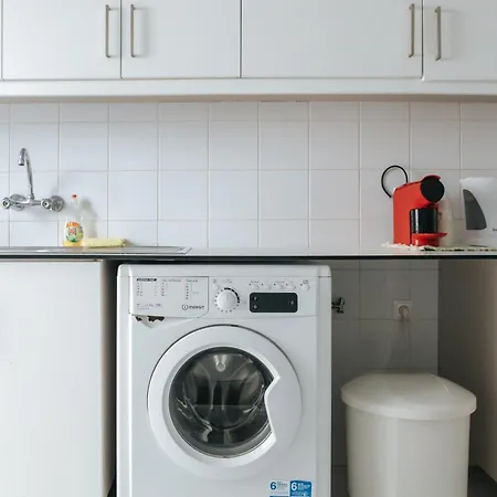 Aquilla Family 301 Лиссабон