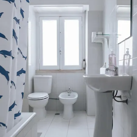 Aquilla Family 301 * Лиссабон