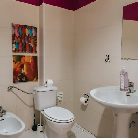 Проживание в семье Aquilla Family 301 *