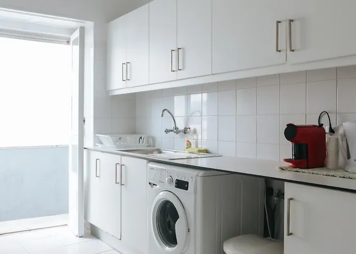 Aquilla Family 301 Лісабон