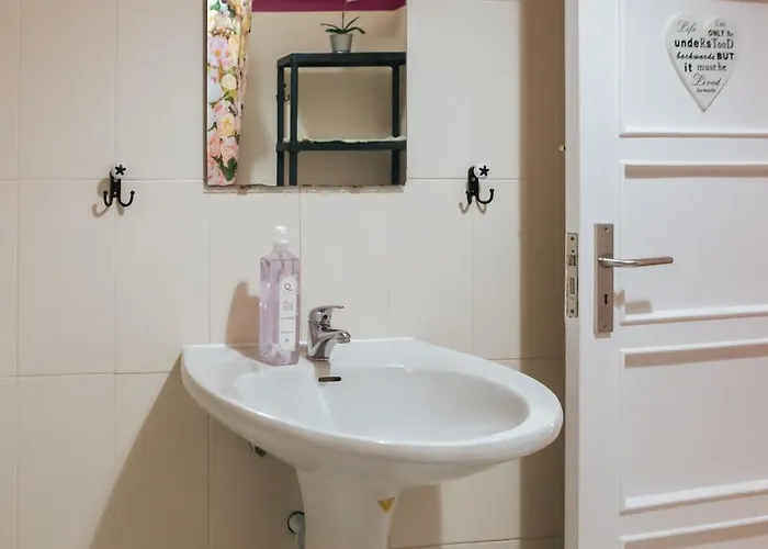 Aquilla Family 301 Лісабон