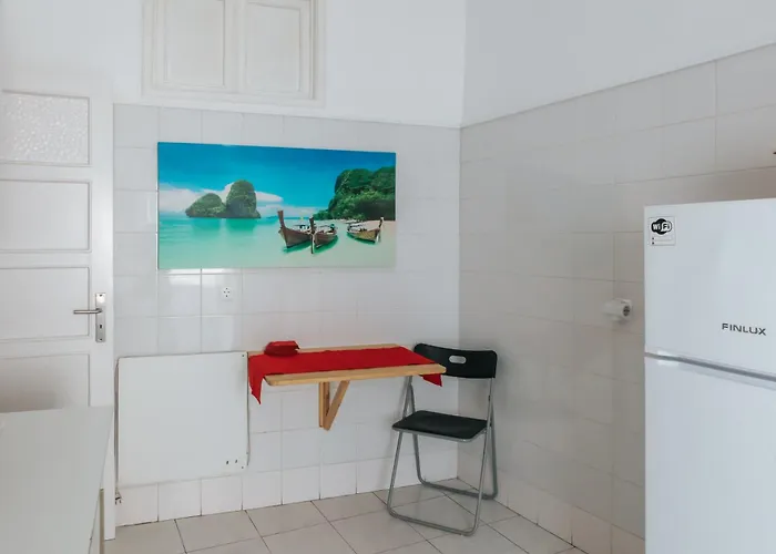 Aquilla Family 301 * Лісабон