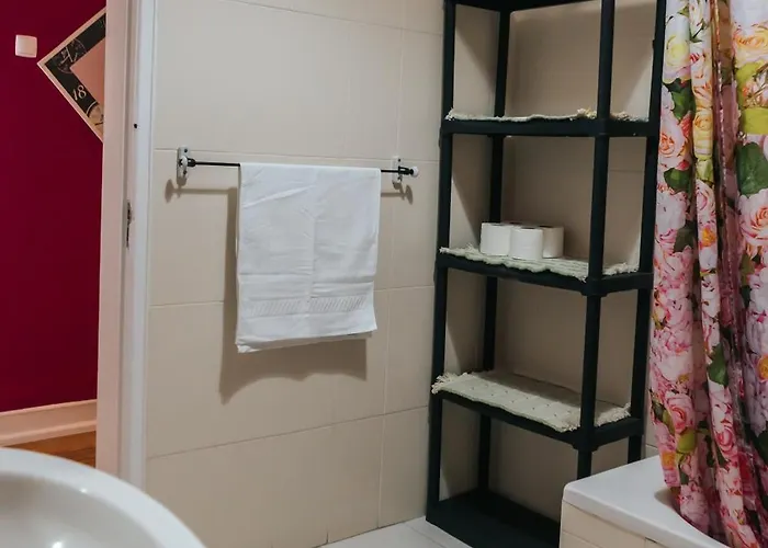 Aquilla Family 301 * Лісабон