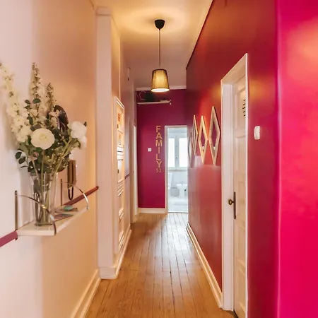 Aquilla Family 301 *